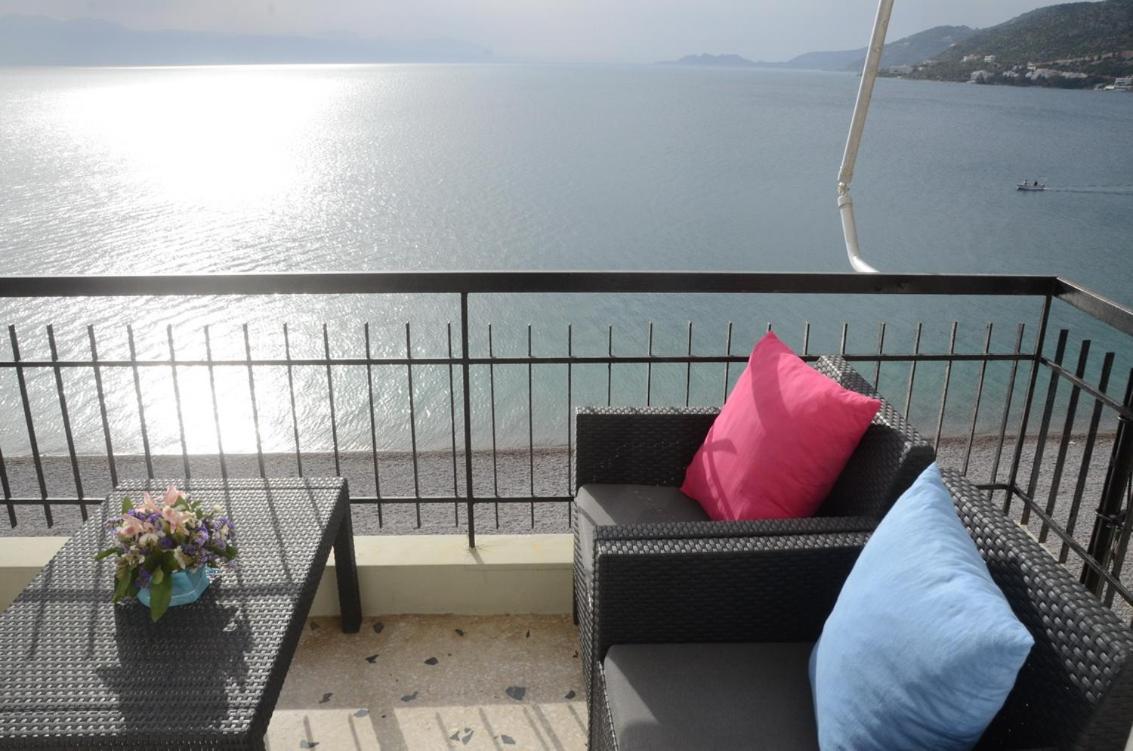 Captain'S Home Loutraki Exterior foto